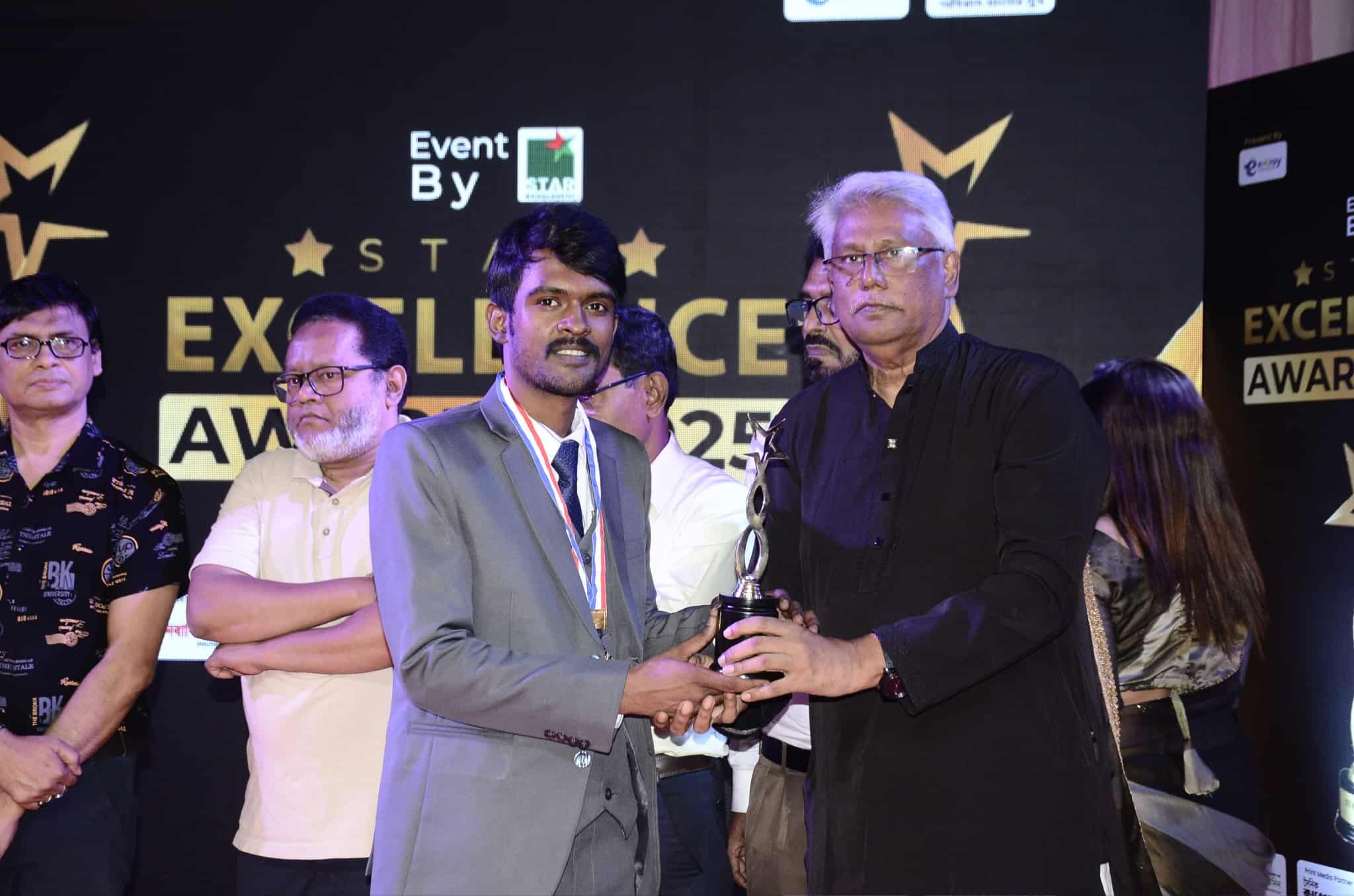 Jubair Al Mahmud Wins Star Excellence Award 2025